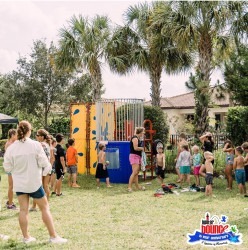 Dunk Tank *(7 foot wide gate clearance)  **
